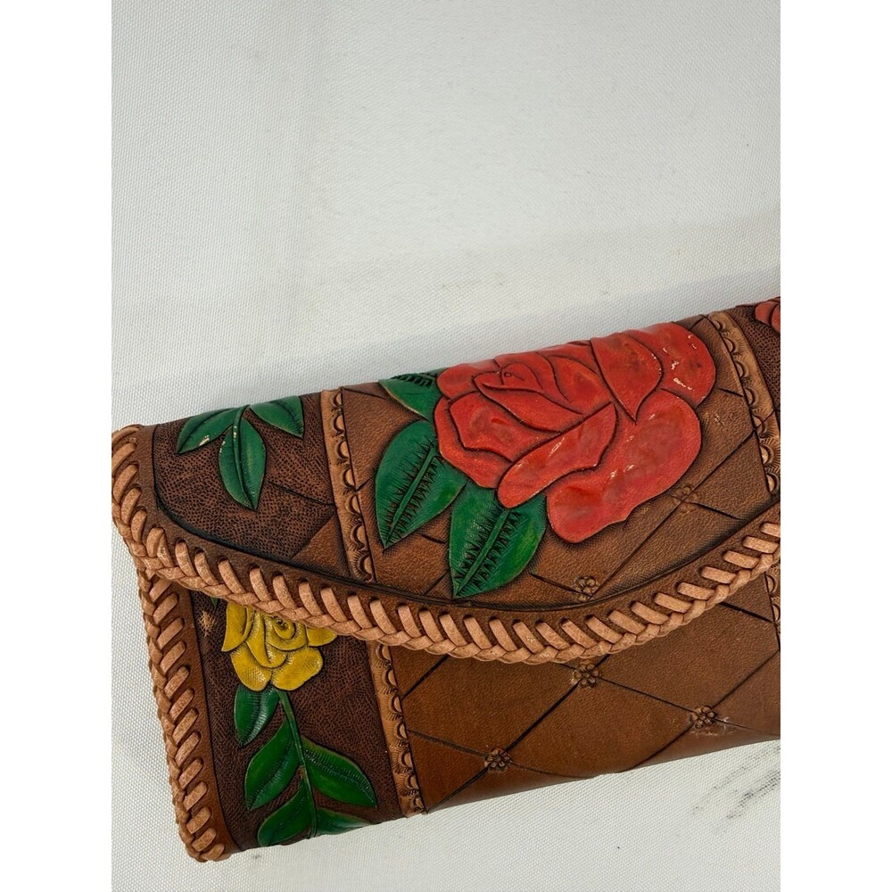 Handmade Extravagant Detail 100% Leather Wallet - Picture 4 of 7